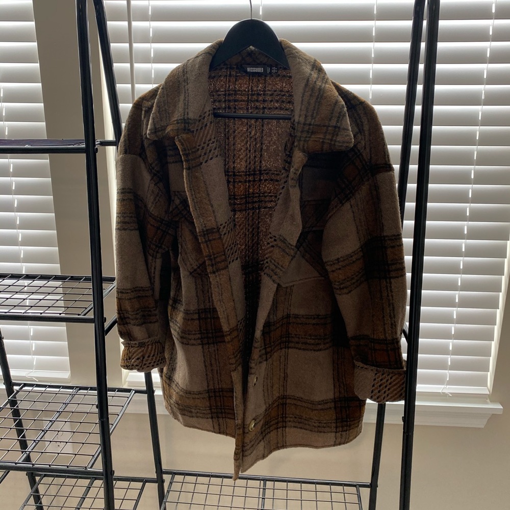 Missguided Plaid Shacket - Picture 2 of 3